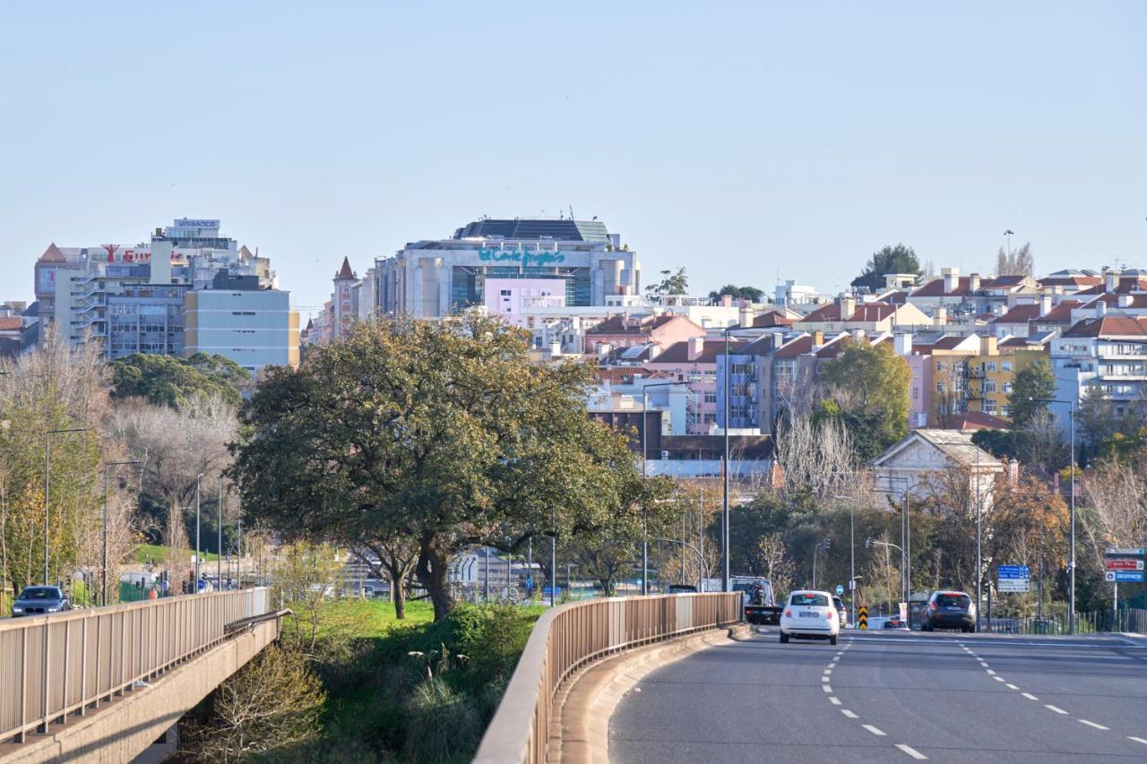 Apartamento Charming 3br W/ Patio, By Timecooler Lisboa